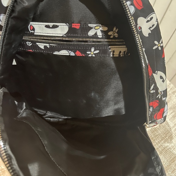 Minnie Mouse Backpack - Picture 2 of 4